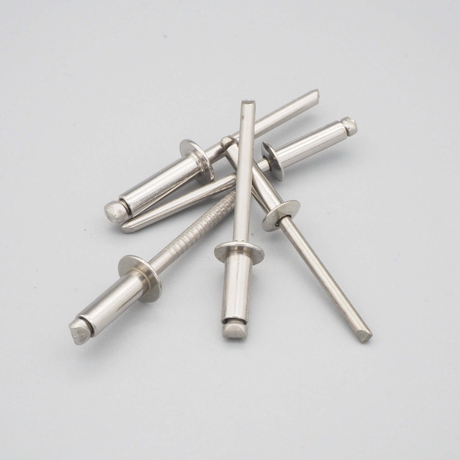 Popnitar även kallat blindnit i rostfritt stål A4 i olika längd och dimension.