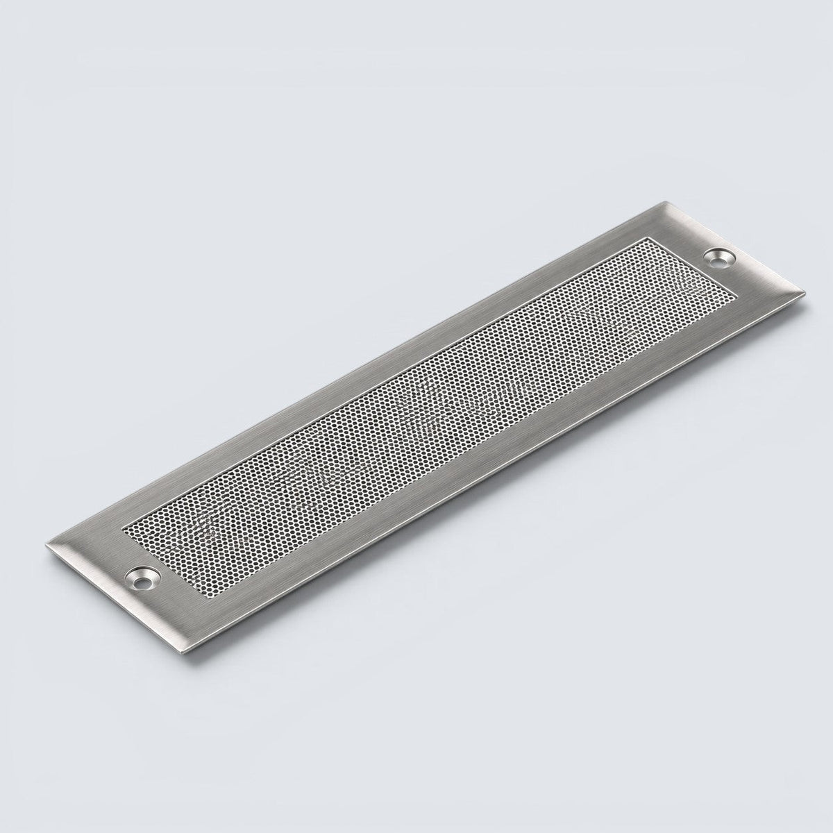 Rostfri.nu ventilationsplåt typ H i rostfritt stål A2, rektangulär ventilationsplåt med perforerat nät för luftcirkulation och skydd.